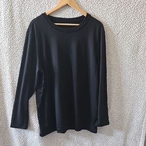 .Classic Black Long Sleeve Thermal Tee